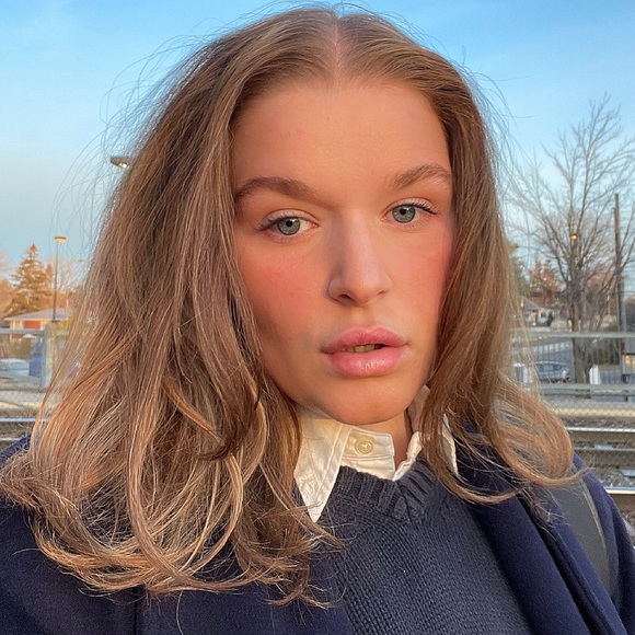 Meet your Posher, Maxime - Picture 1 of 1